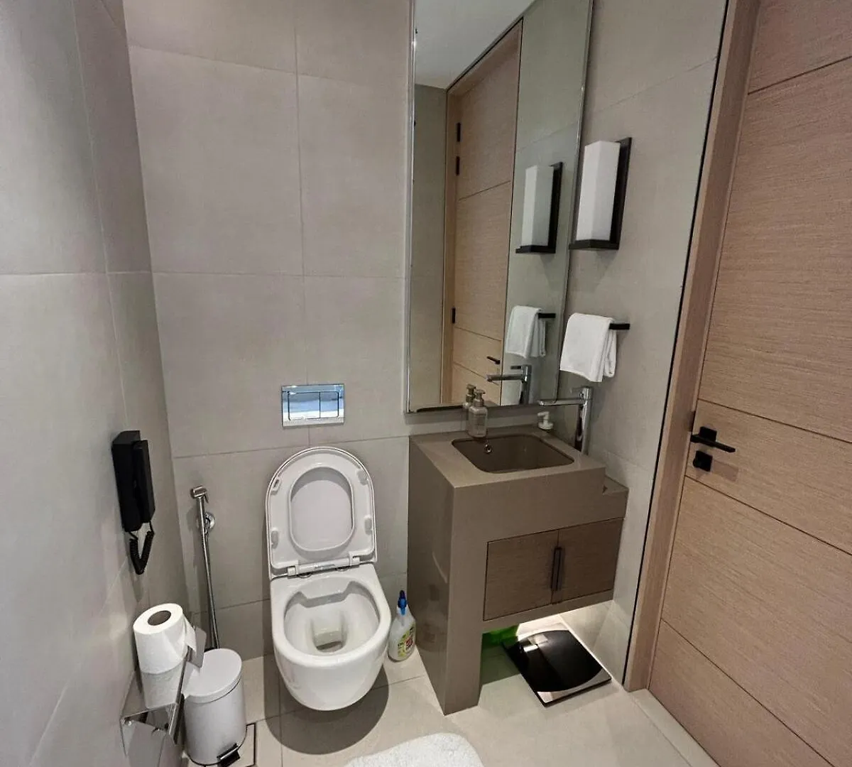 Elegant 1 Bhk In Address Jbr Apartment Dubai