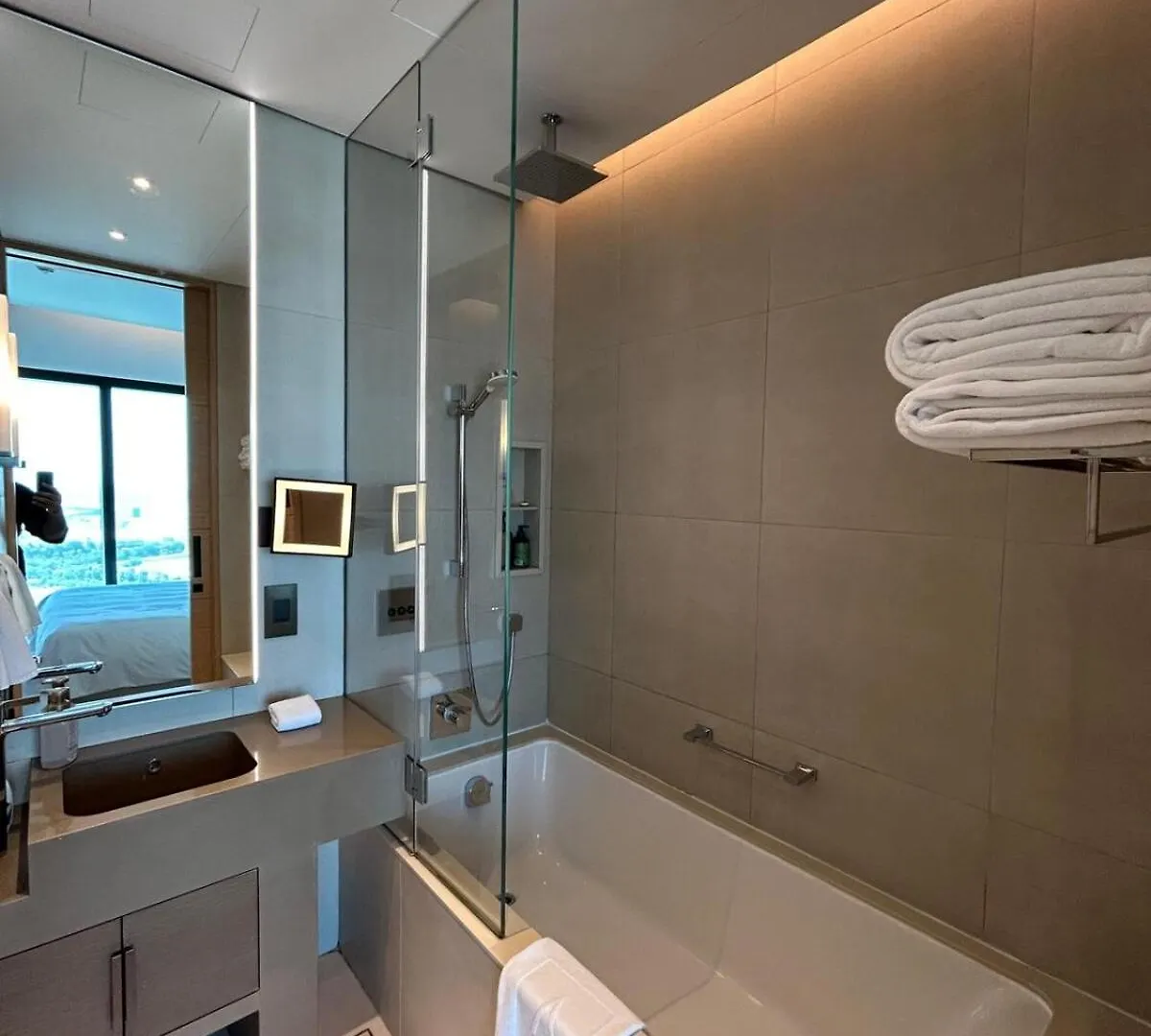 Elegant 1 Bhk In Address Jbr Apartment Dubai